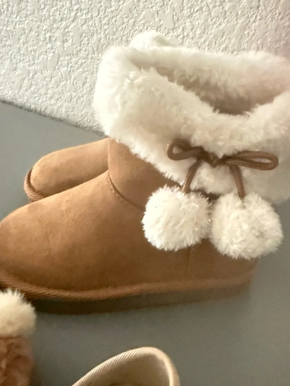 Kids Tan Faux-Shearling Winter Boots ballet flats Christmas slippers bundle